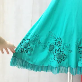 Emerald Sunshine | Vintage sunflower embroidery 1960s fun happy Emerald Green sundress